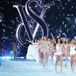 Victoria's Secret Fashion Show 2013