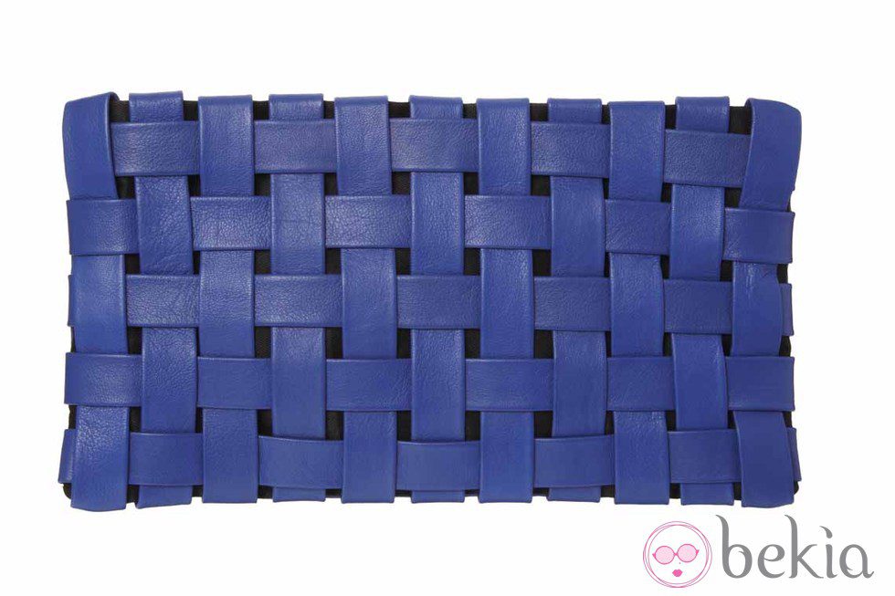 Clutch azul klein de la colección otoño/invierno 2013/2014 de Asos