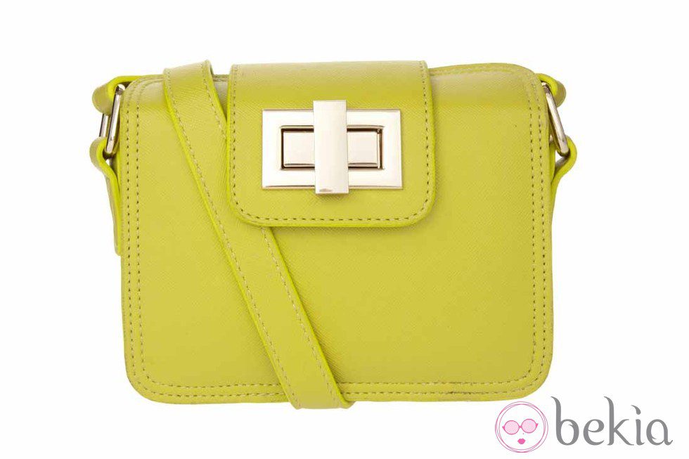 Mini bolso amarillo de la colección otoño/invierno 2013/2014 de Asos