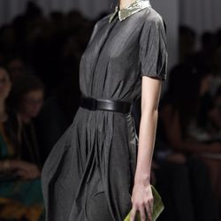 Vestido gris de Jason Wu, colección primavera de 2012