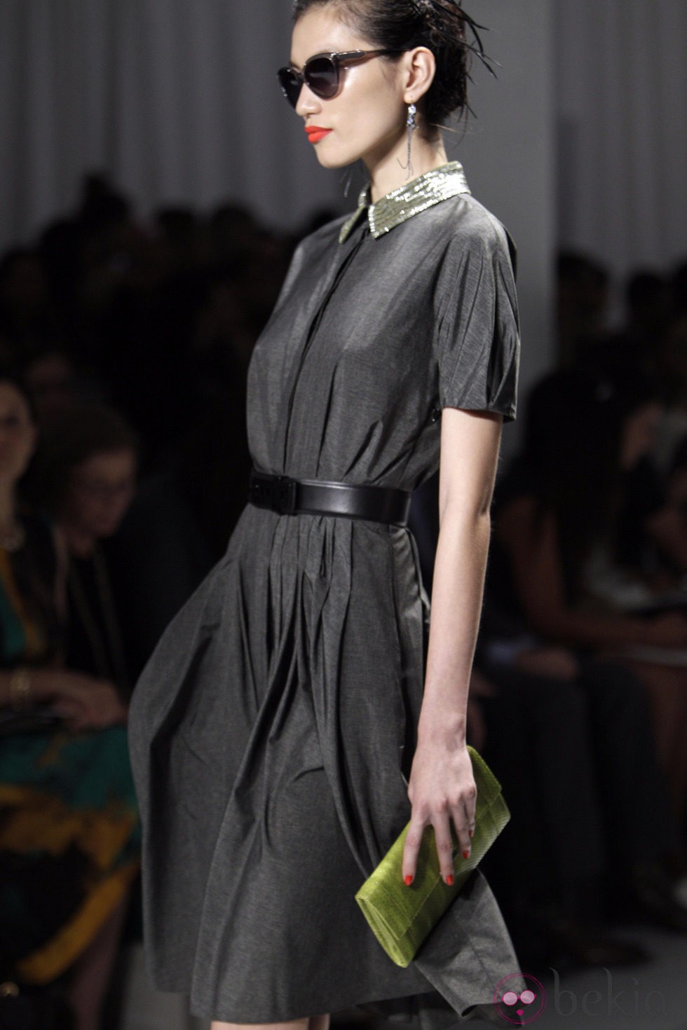 Vestido gris de Jason Wu, colección primavera de 2012