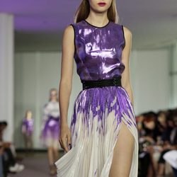 Diseño metalizado de Prabal Gurung, colección primavera 2012