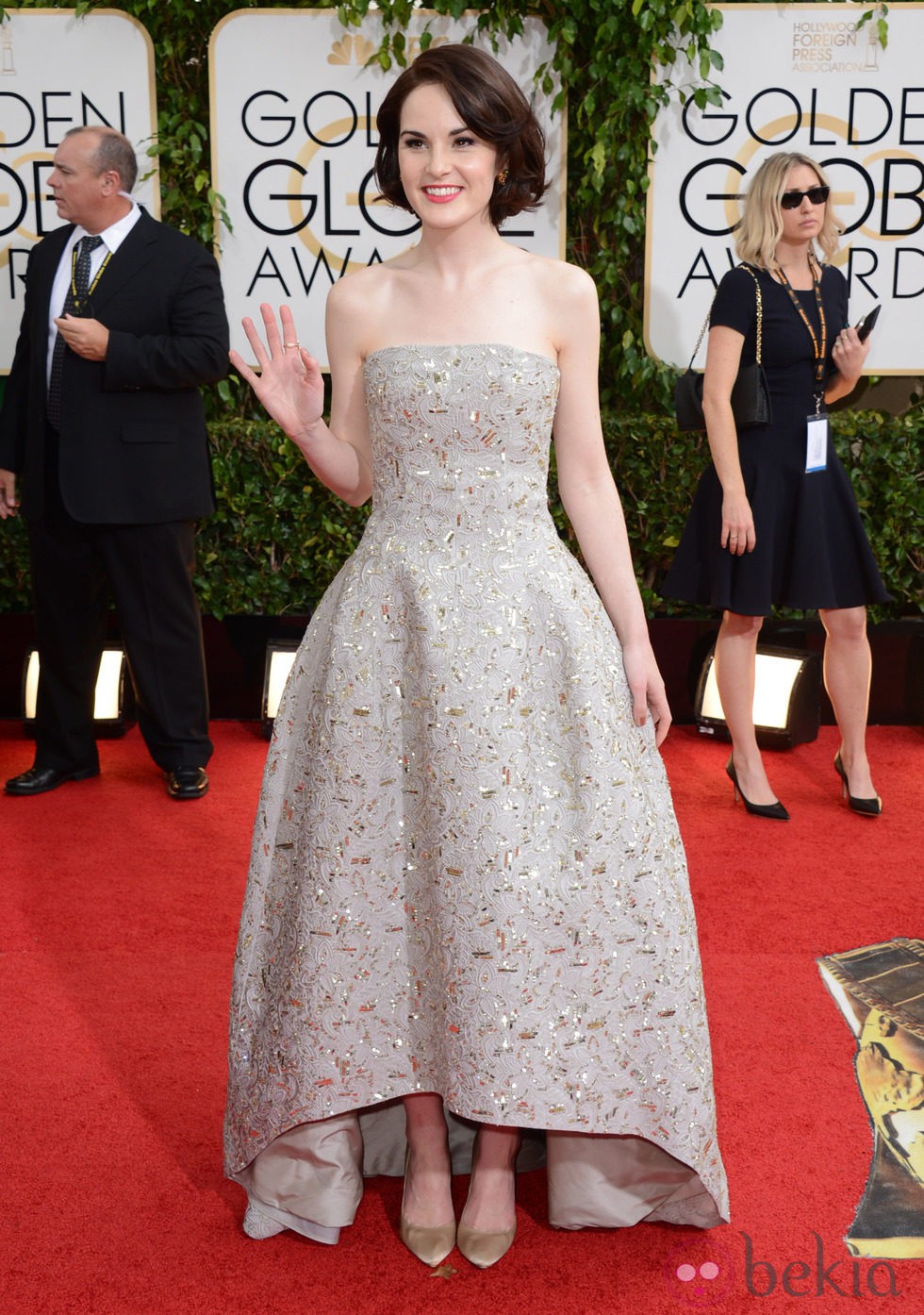 Michelle Dockery con un vestido de Oscar de la Renta en la alfombra roja de los Globos de Oro 2014