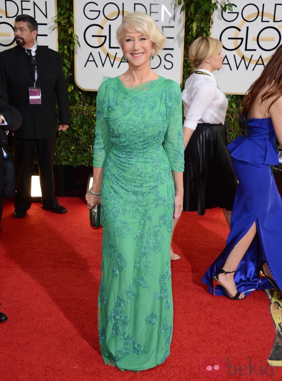 Helen Mirren con un vestido de Jenny Packham en la alfombra roja de los Globos de Oro 2014