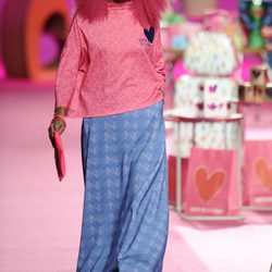 Falda estampada de la colección otoño/invierno 2014/2015 de Agatha Ruiz de la Prada en Madrid Fashion Week