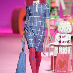 Vestido tipo camisa de la colección otoño/invierno 2014/2015 de Agatha Ruiz de la Prada en Madrid Fashion Week