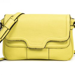 Bolso amarillo de la colección primavera/verano 2014 de Indi&Cold