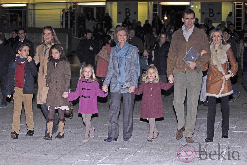 La Infanta Sofía visitando el circo con su familia