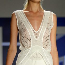 Top calado de Vera Wang, colección primavera de 2012