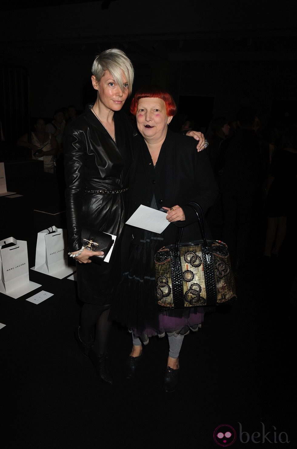 Kate Lanphear y Lynn Yeager en el desfile de Marc Jacobs, colección primavera de 2012