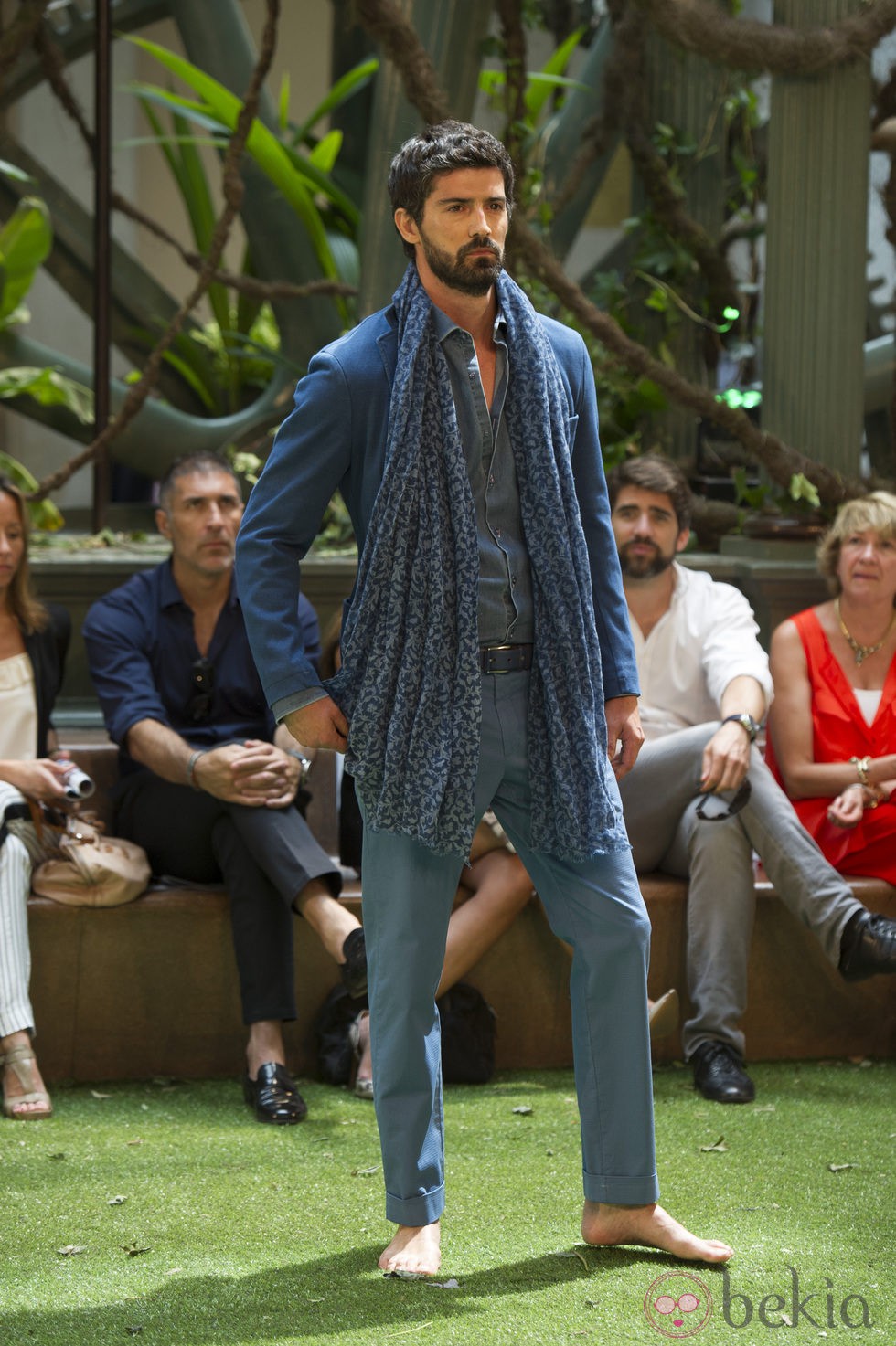 Traje azul claro de Emidio Tucci para primavera/verano 2015