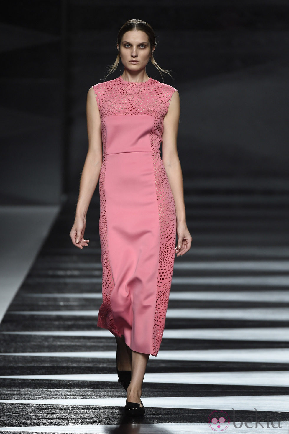 Vestido rosa de Juanjo Oliva en Madrid Fashion Week primavera/verano 2015