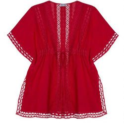 Kaftan en color rojo de la colección primaveral de Charo Ruiz