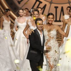 Desfile de Pronovias en la Barcelona Bridal Week 2015