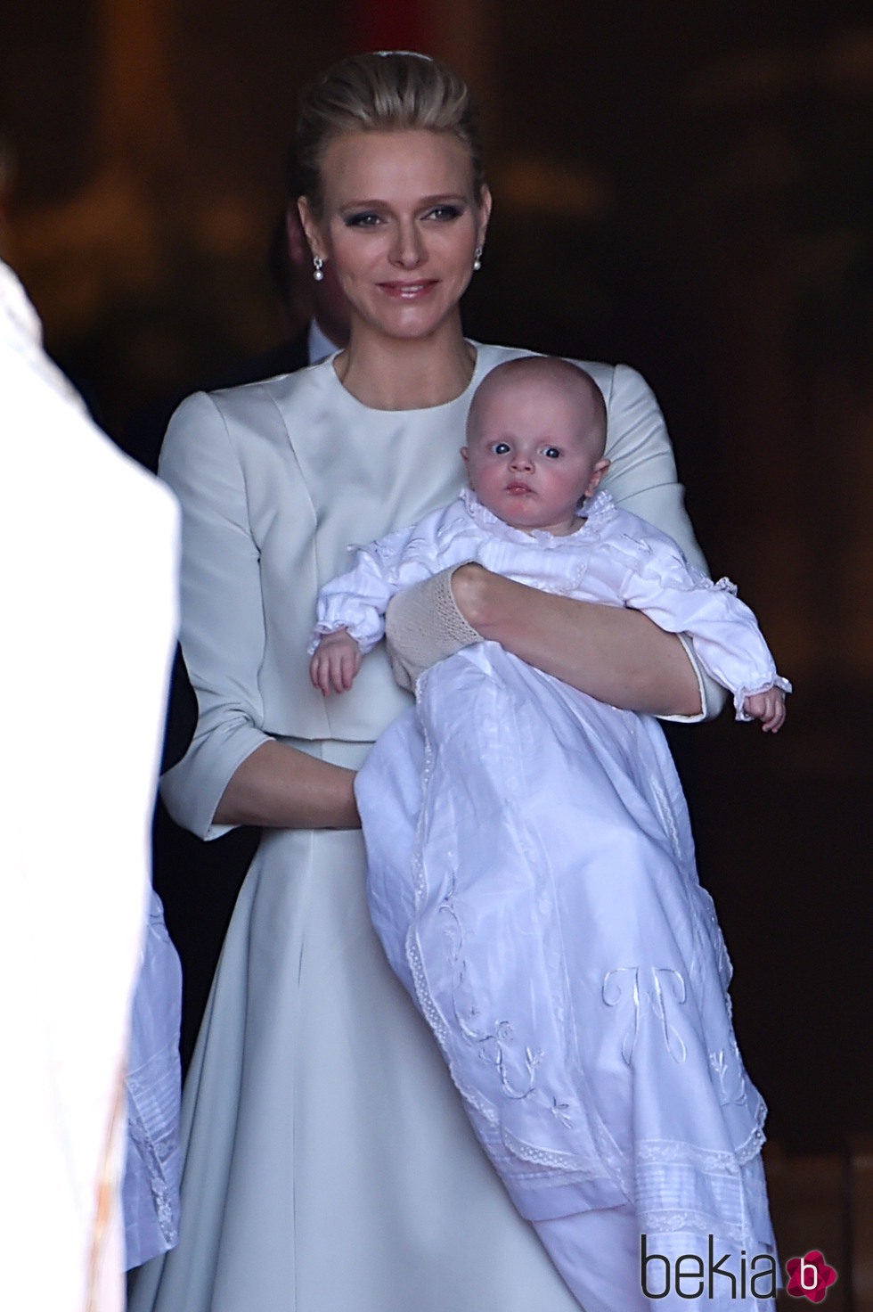 Charlene de Mónaco vestida de Dior en el bautizo de sus hijos Jacques y Gabriella