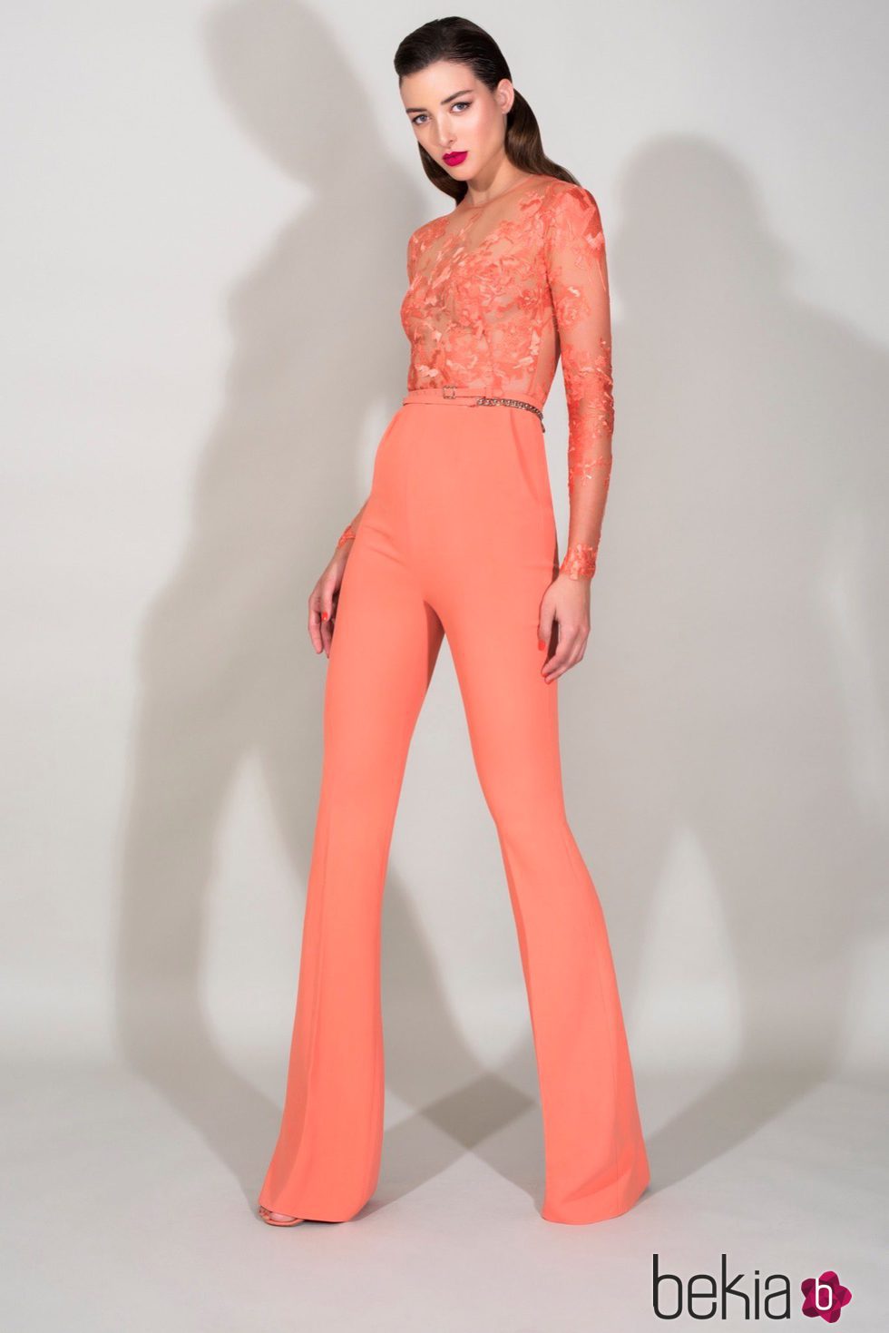 Conjunto de pantalón y camisa naranja de la Colección Resort 2016 de Zuhair Murad