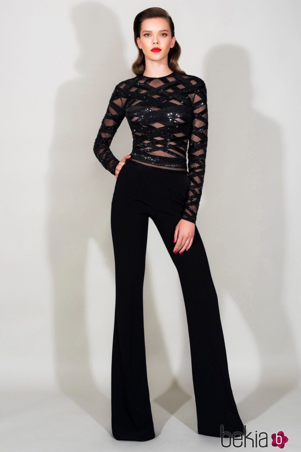 Jumpsuit negro con transparencias de la Colección Resort 2016 de Zuhair Murad