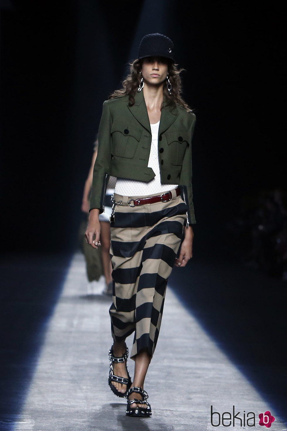 Pantalón de rayas colección primavera/verano 2016 de Alexander Wang en Nueva York Fashion Week