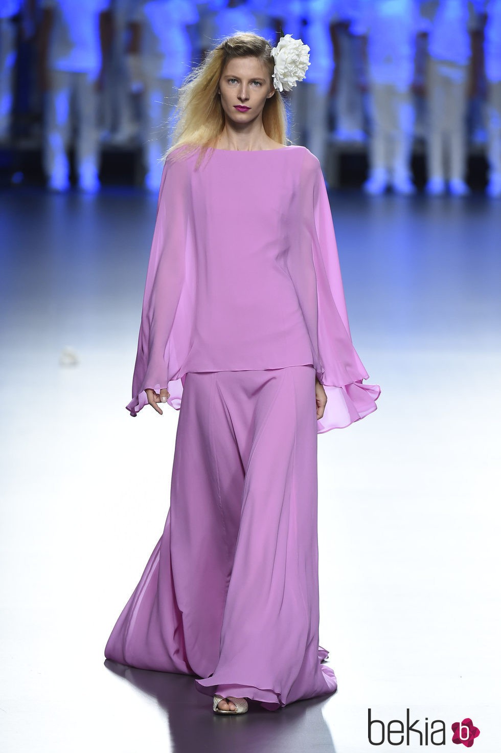 Vestido violeta de Duyos para primavera/verano 2015 en Madrid Fashion Week