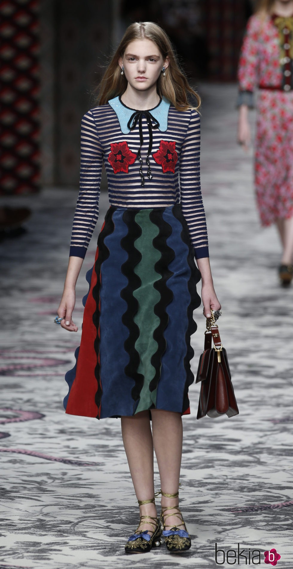 Vestido midi de rayas de primavera/verano 2016 de Gucci en Milan Fashion Week