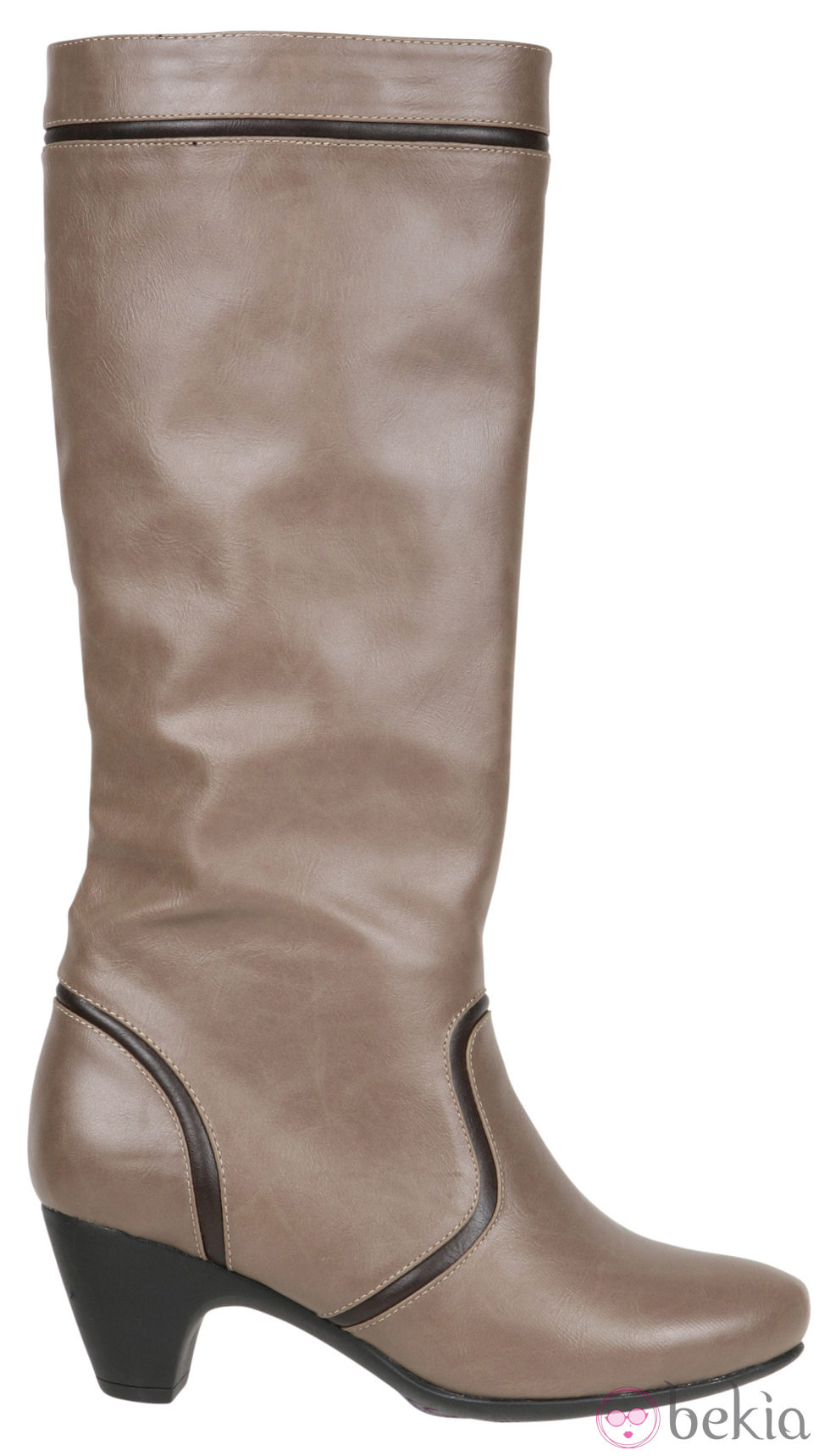 Bota alta de color taupe de la colección otoño/invierno 2011/2012 de Alex Silva