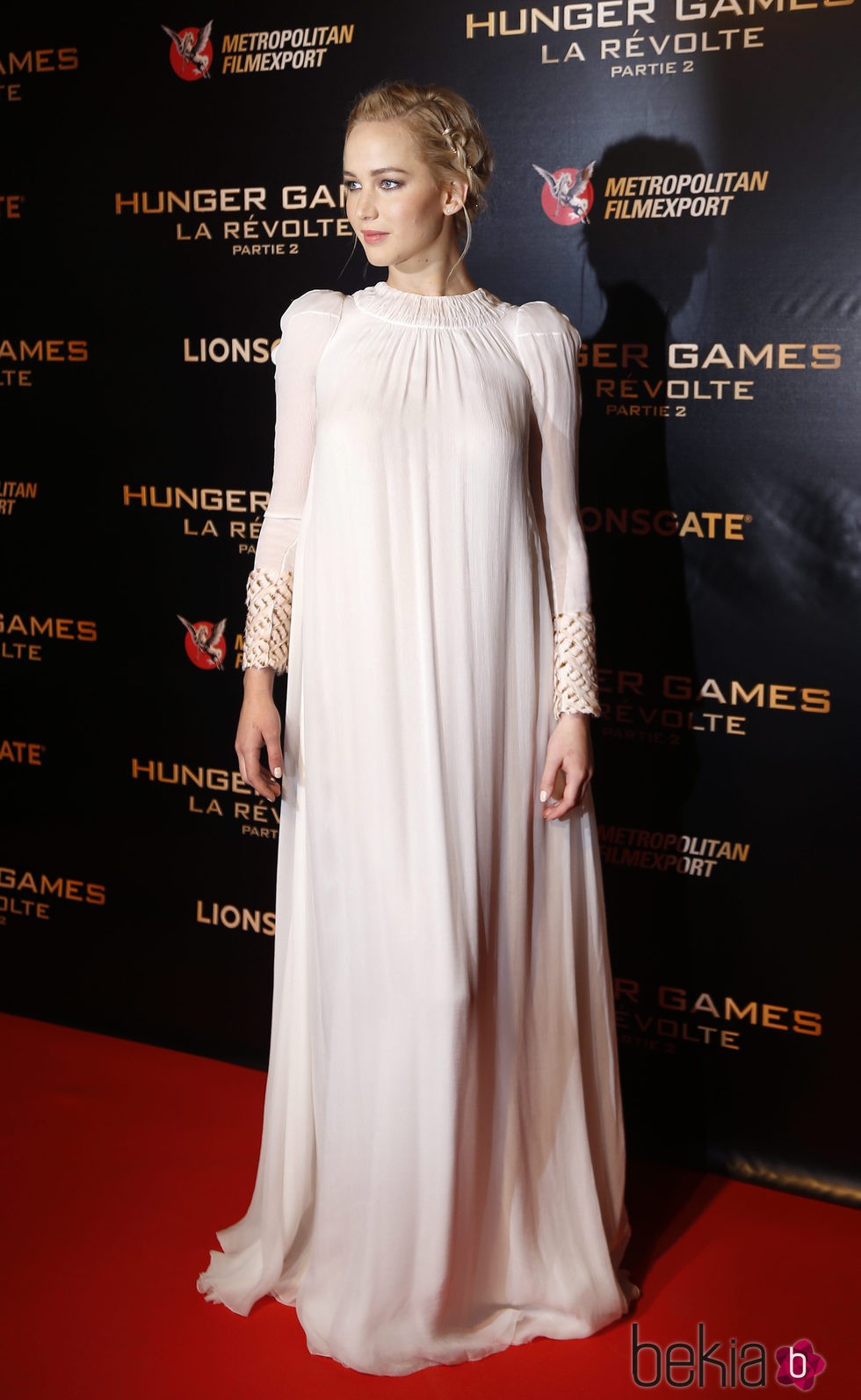 Jennifer Lawrence con vestido rosa claro de Dior en la premiere de 'Los Juegos del Hambre: Sinsajo, parte 2' en París