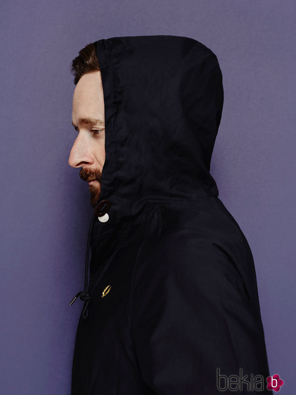 Bradley Wiggins con cazadora azul de su colección invierno 2016 para Fred Perry