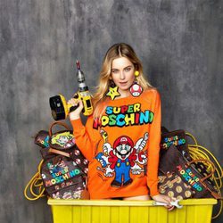 Colección cápsula 'Super Moschino' con personajes Super Mario Bros AW 15