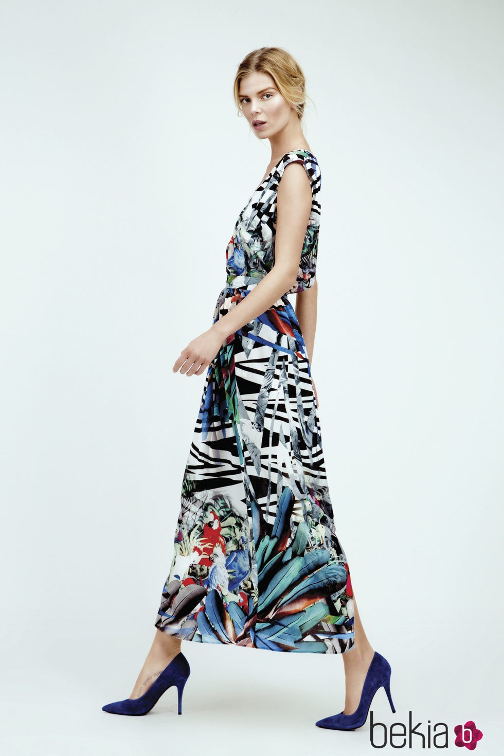 Vestido midi de corte lady con estampado abstracto de Dolores Promesas Resort 2016