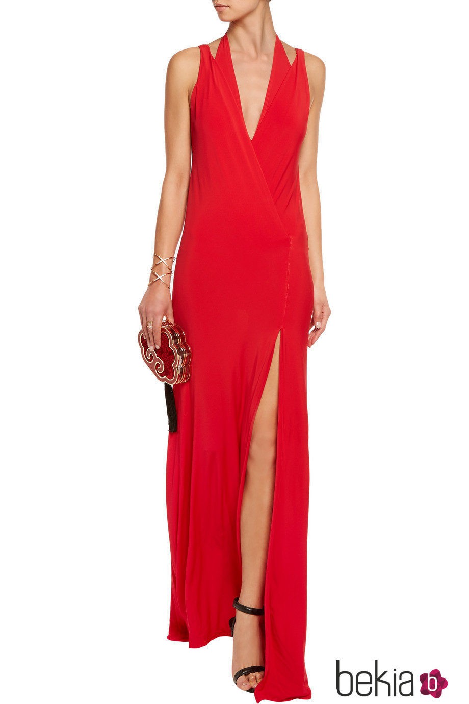 Vestido rojo con escote en uve y abertura en la falda de Donna Karan