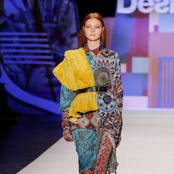 El desfile de Desigual en la pasarela FW de Nueva York para otoño/invierno 2016/2017