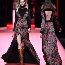 Vestido estampado de Juanjo Oliva en la FW de Madrid otoño/invierno 2016/2017