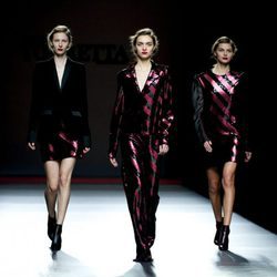 Conjuntos lúrex de Roberto Torretta en la FW de Madrid para otoño/invierno 2016/2017