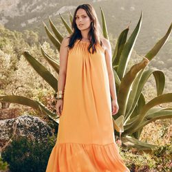 Candice Huffine en la campaña de primavera 2016 Violeta by Mango