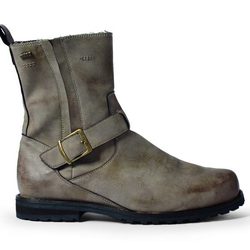 Bota de piel con hebilla de la colección masculina otoño/invierno 2011/2012 de Mustang