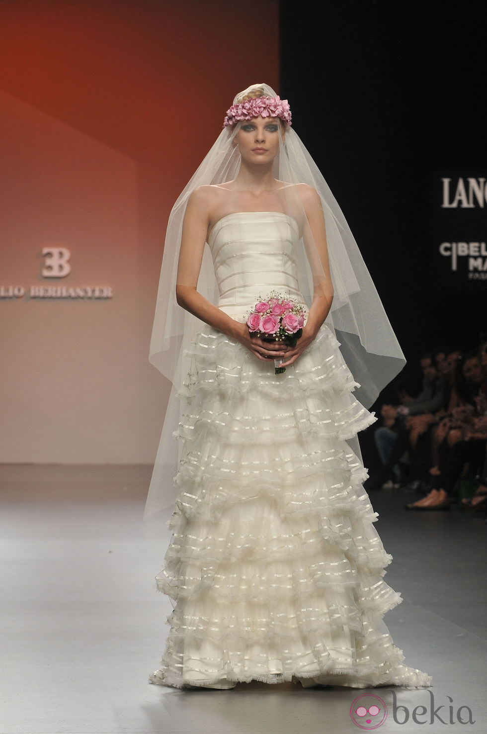 Vestido de novia de volantes