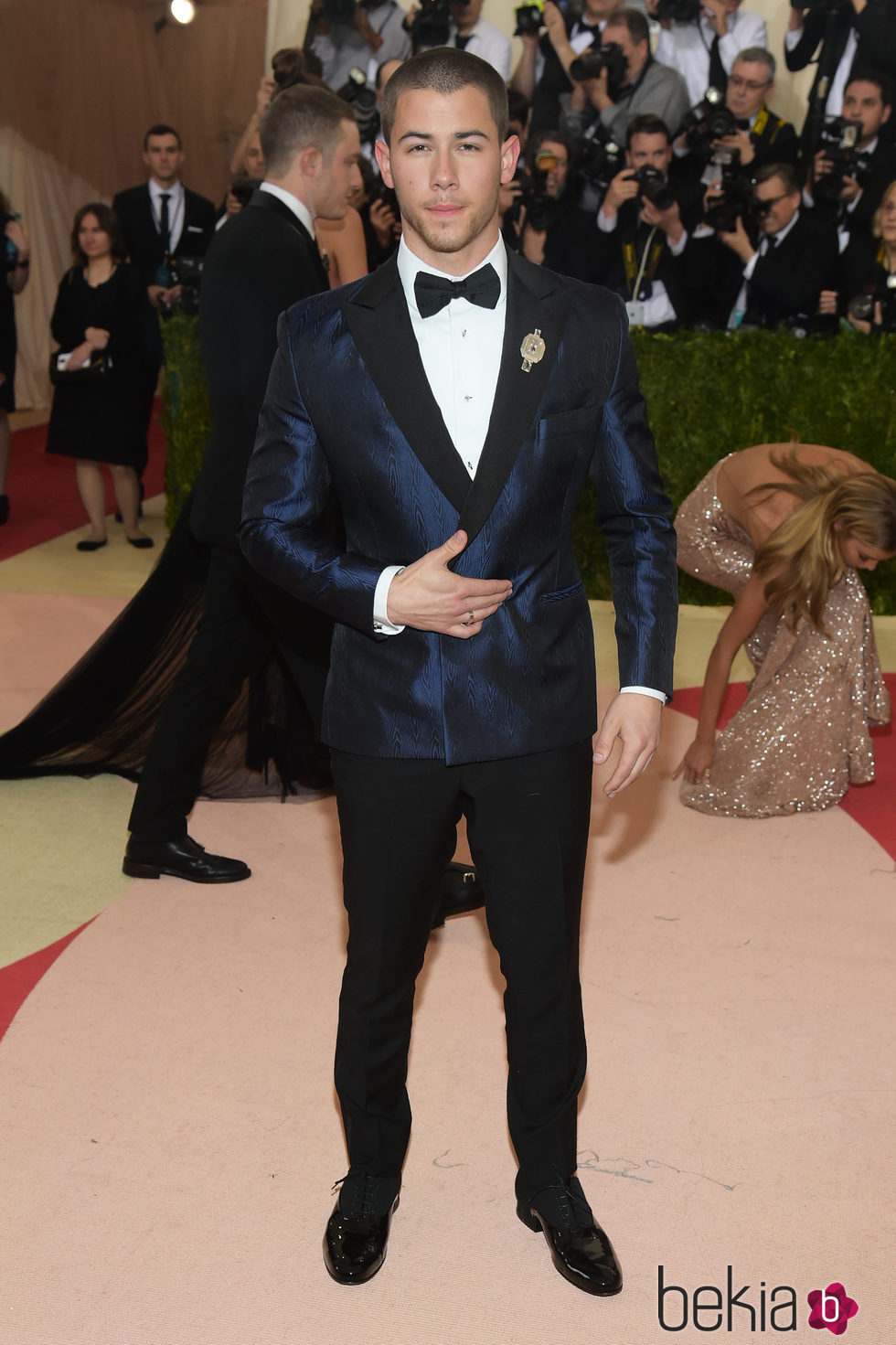 Nick Jonas en la alfombra roja de la Gala Met 2016