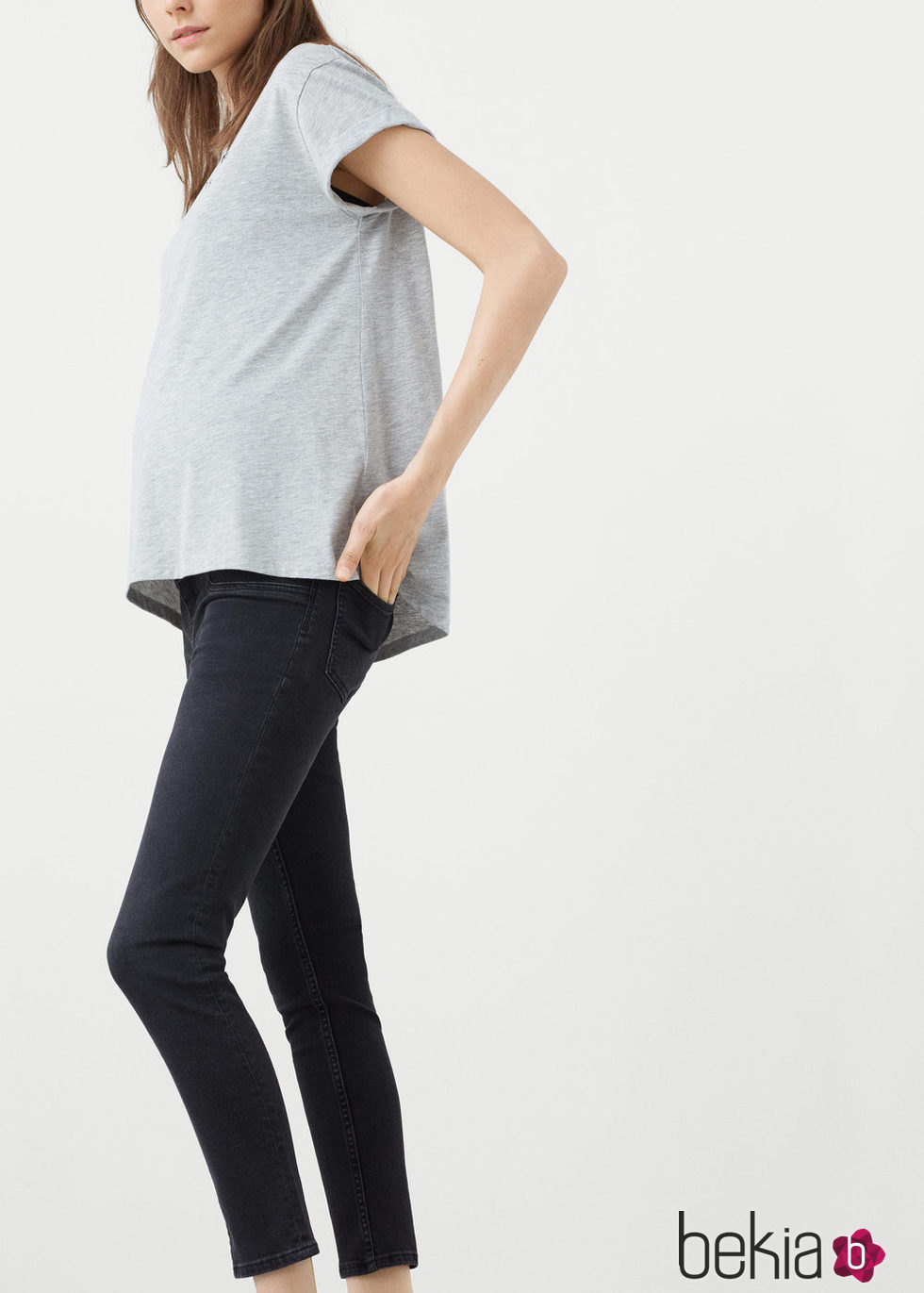 Jeans tiro medio de la nueva colección Maternity 2016 para Mango