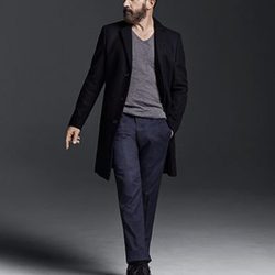 Antonio Banderas posando con su línea de ropa para Selected Homme otoño/invierno 2106/2017