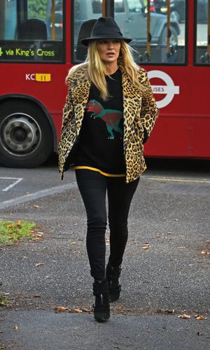 Kate Moss se rinde ante el animal print