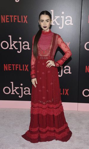 Lily Collins deslumbra con un vestido de Valentino