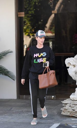 Charlize Theron y su look desafortunado