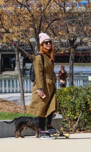 Blanca Suárez patinando con estilo