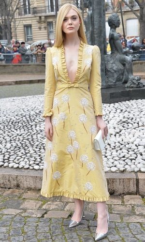 Elle Fanning, un look dulce y elegante