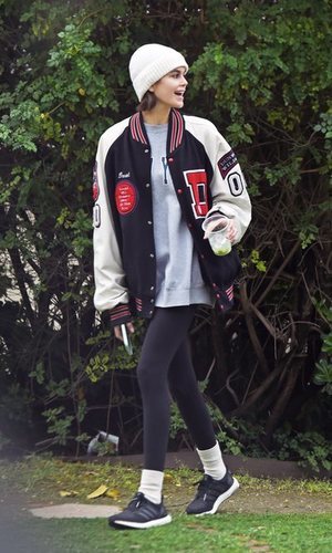 Kaia Gerber luce un look sport desacertado