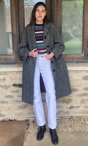 El look effortless de Alexa Chung para quitarse el chándal